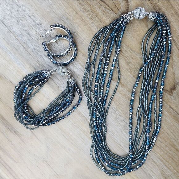 💜Premier "Seaside" Teal & Gray Beaded Hoop Earrings - Picture 7 of 8